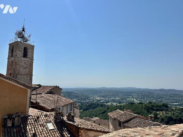 CHATEAUNEUF DE GRASSE - MAISON DE VILLAGE DE 200M² AVEC APERCU MER