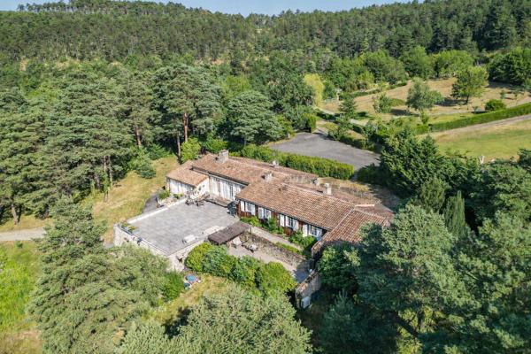 Vente Maison de luxe Mazamet 9 Pièces 365 m²