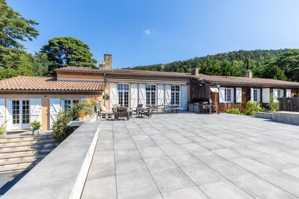 Vente Maison de luxe Mazamet 9 Pièces 365 m²