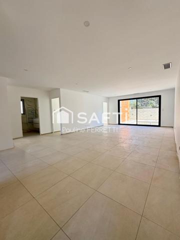 Villa plain pied T4,100m2 avec jardin, piscine et garage