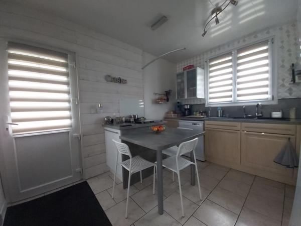 sous sol 2ch dont 1 en rdc impeccable