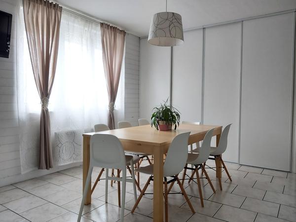 sous sol 2ch dont 1 en rdc impeccable