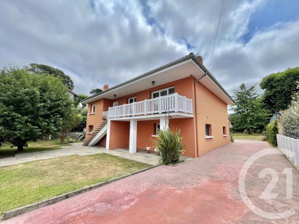 Maison à vendre  7 pièces - 214,66 m 2   BIARRITZ  - 64