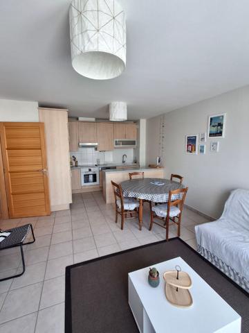 Appartement Chatelaillon Plage 3 pièce(s) 56.59 m2 Chatelaillon plage Appartement Chatelaillon Plage 3 pièce(s) 56.59 m2 Chatelaillon plage