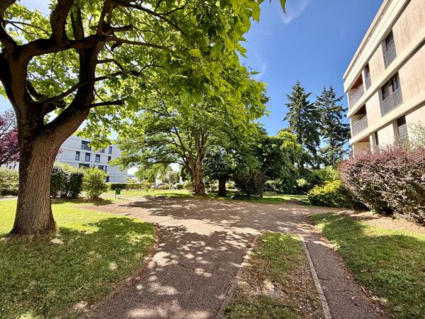 APPARTEMENT CONFLANS STE HONORINE - 3 PIÈCES - 64m² 240 000 € **  - Référence  7930