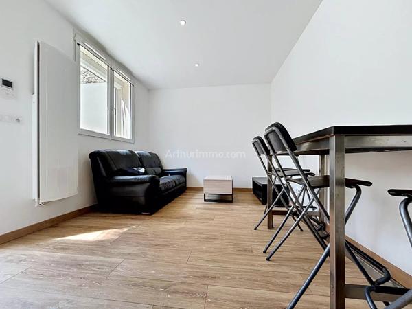 Vente                                                      Appartement
                        
                     2 pièces                      32 m2                     à Reims