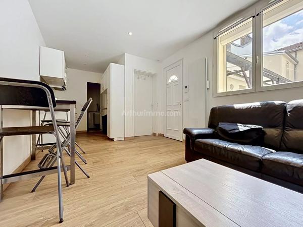 Vente                                                      Appartement
                        
                     2 pièces                      32 m2                     à Reims