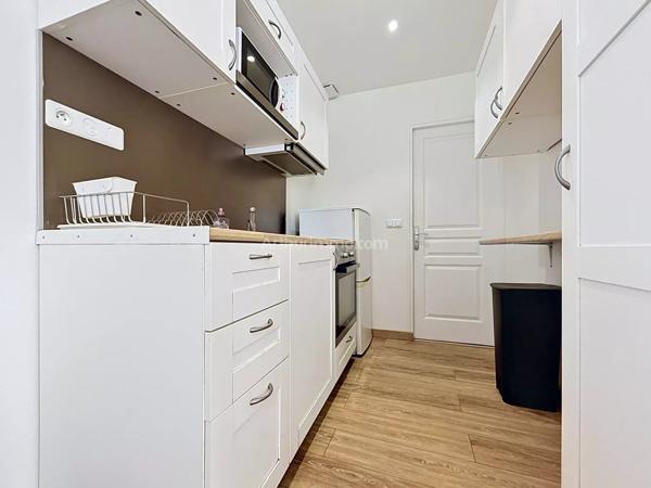 Vente                                                      Appartement
                        
                     2 pièces                      32 m2                     à Reims