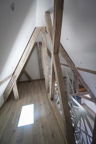 A VENDRE T2 bis en mezzanine de 67 m² au sol (47,77m² carrez) hyper centre de Dijon