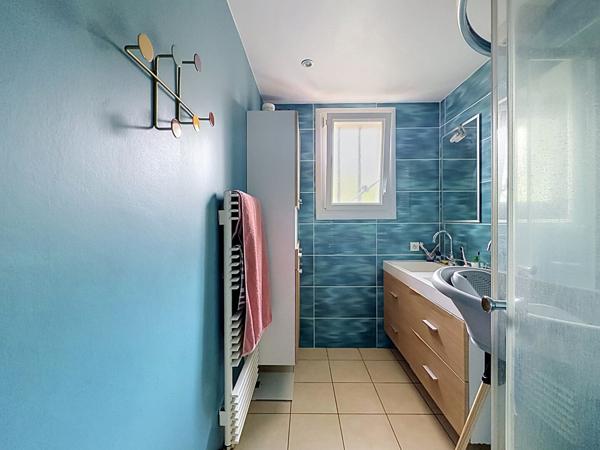 Maison 5 pièces à vendre à Angers - Secteur Nazareth, vie de plain-pied, 3 chambres, jardin, calme et sans vis-à-vis