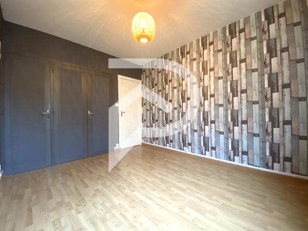 Appartement 2 pièces balcon et garage - Quartier Juranville