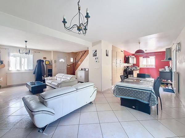 TOURS NORD - SAINTE RADEGONDE - Maison 6 pièces avec 4 chambres, 120 m² avec sous-sol complet et jardin