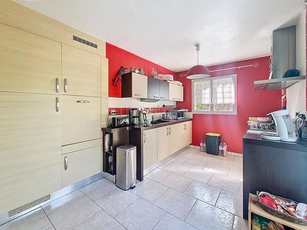 TOURS NORD - SAINTE RADEGONDE - Maison 6 pièces avec 4 chambres, 120 m² avec sous-sol complet et jardin