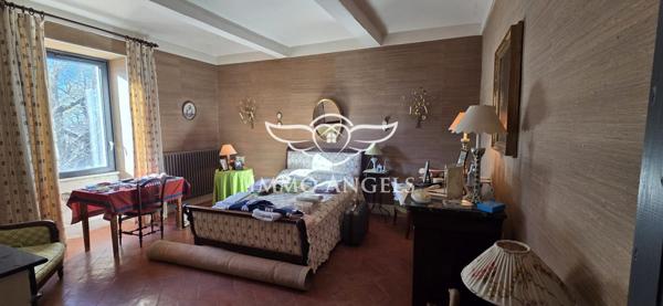 Magnanerie du XVIIIᵉ siècle – 249 m² habitables – Cœur de village, aux portes de l’Ardèche