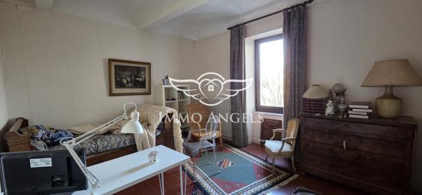 Magnanerie du XVIIIᵉ siècle – 249 m² habitables – Cœur de village, aux portes de l’Ardèche