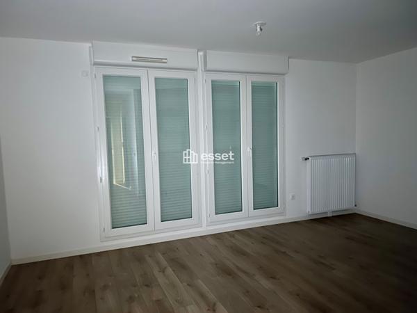 Location Studio 30.2 m² - Cergy 95000
