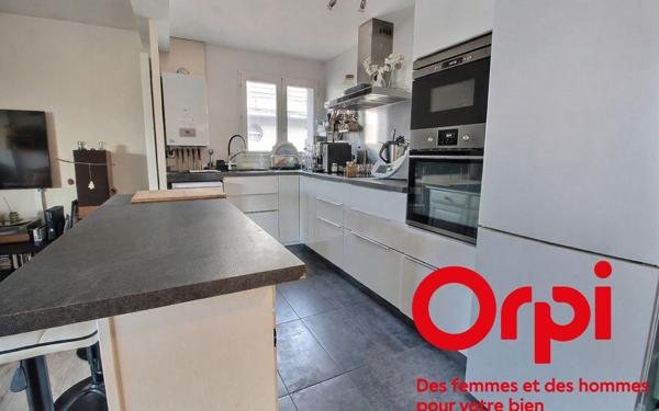 Appartement à vendre    4 pièces • 82,82 m2 Montigny-le-Bretonneux