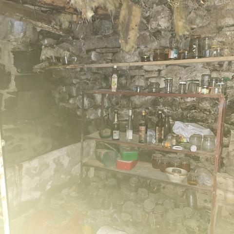 Grange en pierres Apchon Apchon (15400)