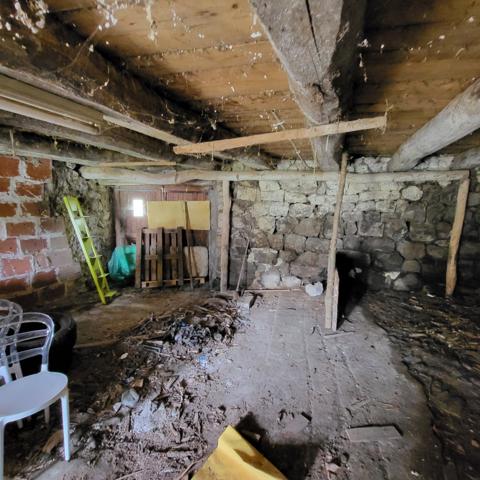 Grange en pierres Apchon Apchon (15400)