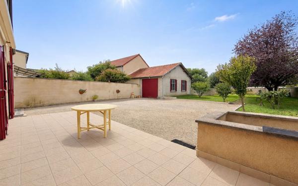 Maison à vendre    7 pièces •  Genlis