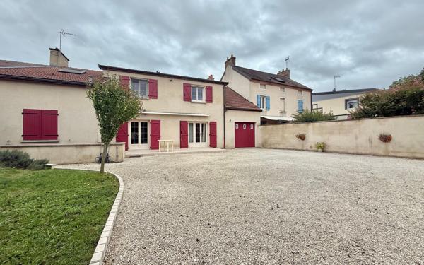 Maison à vendre    7 pièces •  Genlis