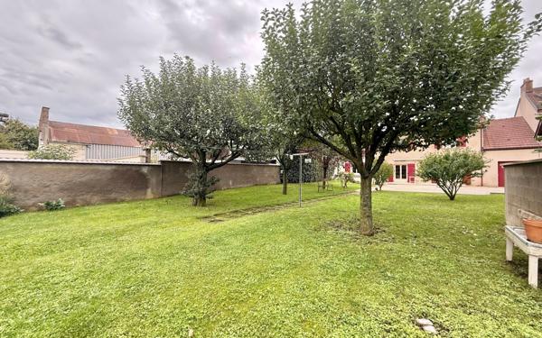 Maison à vendre    7 pièces •  Genlis