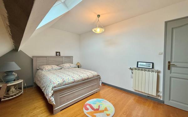 Maison à vendre    7 pièces •  Genlis