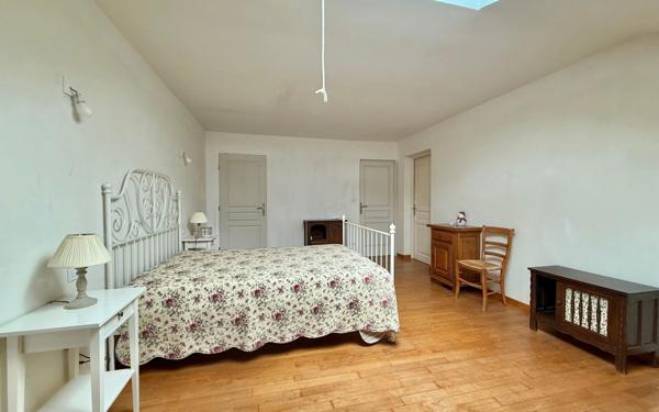 Maison à vendre    7 pièces •  Genlis