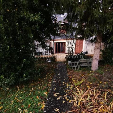 MAISON DE BOURG 102 M2