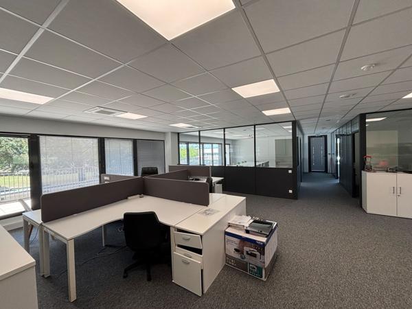 Bureaux à louer à Saint-Herblain 304 m² avec parkings sécurisés