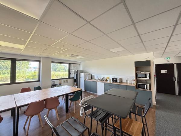 Bureaux à louer à Saint-Herblain 304 m² avec parkings sécurisés