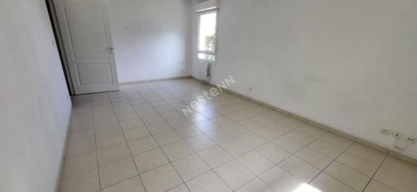 Orvault Haute Vallée / Pont du Cens : En vente ! T2 en rdc, résidence sécurisée, garage boxé et parking aérien ! Commerces de proximité et C2.