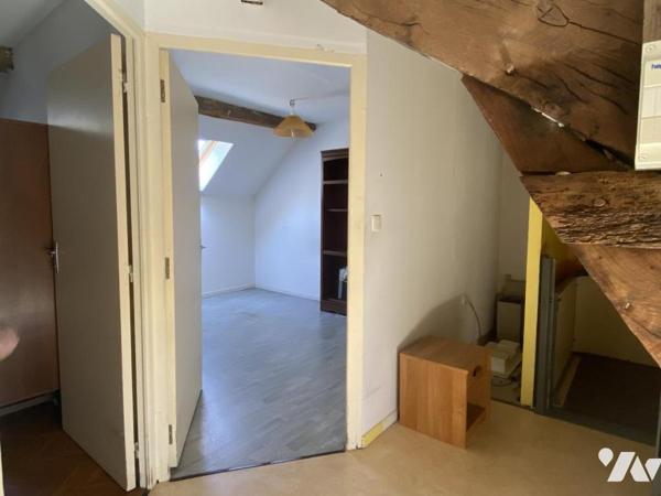 MAISON ANCIENNE 85M² - 1180 M² DE PARCELLE 