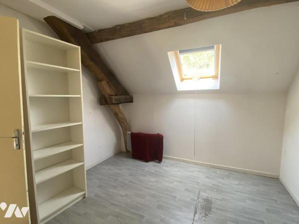 MAISON ANCIENNE 85M² - 1180 M² DE PARCELLE 