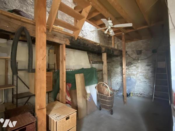 MAISON ANCIENNE 85M² - 1180 M² DE PARCELLE 