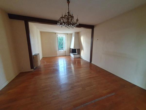 Maison Bourges 8 pièce(s) 180 m2