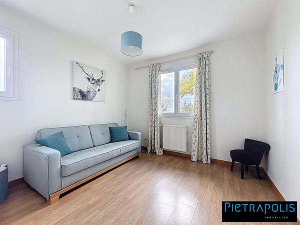 Maison T7 200m² sur 3327m² de terrain, piscine 12x6m