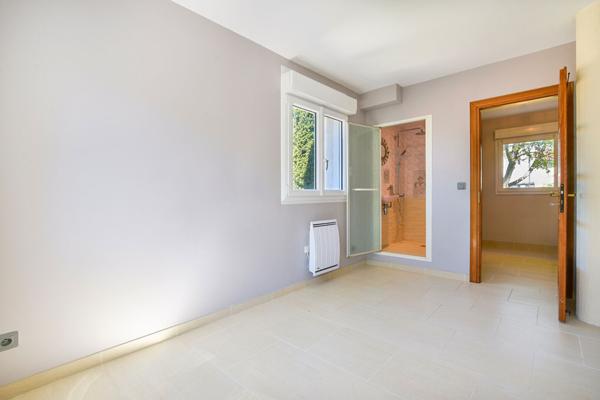Maison Verneuil L Etang 5 pièce(s) 170 m2