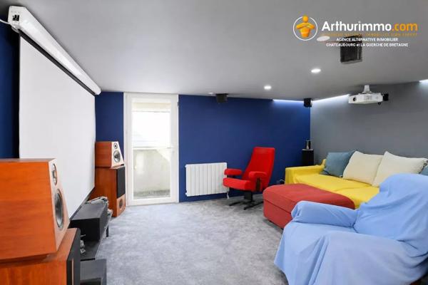 Vente                                                      Maison
                        
                     5 pièces                      125 m2                     à Châteaubourg