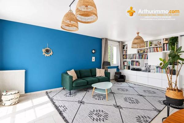 Vente                                                      Maison
                        
                     5 pièces                      125 m2                     à Châteaubourg