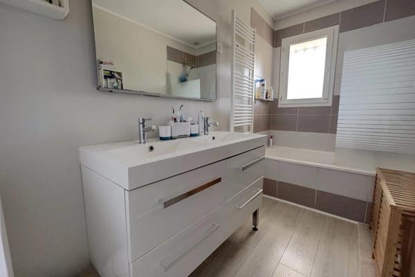 La Teste de Buch ! Maison 6 pièces de 120 m2, piscine, parcelle de 816 m2 !