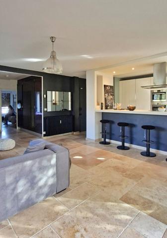 Vente Appartement82 m² - 3 Pièces - SURESNES (92150)