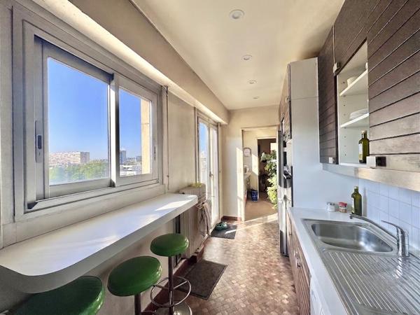 Appartement Paris 3 pièce(s) 86 m2 + balcons