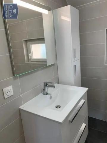 Appartement à louer 4 pièces 96.13m² Loyettes (01360)