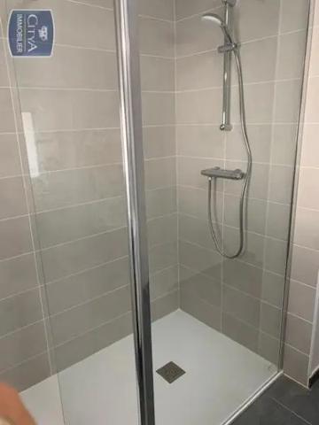 Appartement à louer 4 pièces 96.13m² Loyettes (01360)