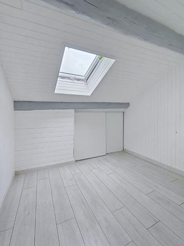 Maison familiale _ 6 chambres _bureau _ grand espace de vie _ terrasses _ jardin _ garage