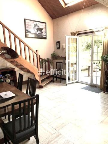 Maison 5 pièces - 150 m²