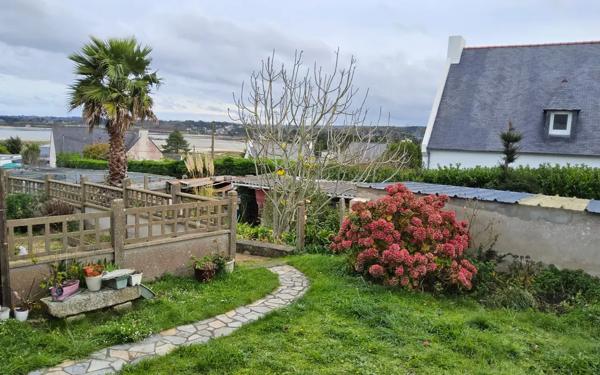 MaIson mitoyenne avec vue mer sur l' Ile Grande