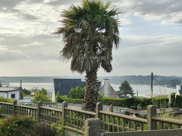 MaIson mitoyenne avec vue mer sur l' Ile Grande