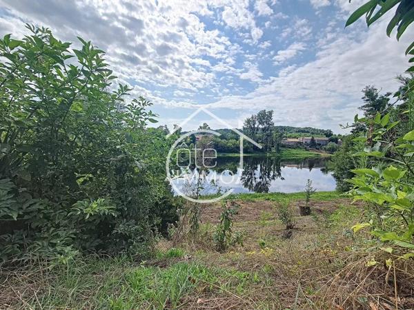 Port-Sainte-Foy-et-Ponchapt : Grande maison spacieuse et conviviale avec piscine et vue sur la Dordogne